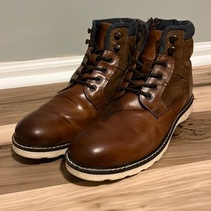 Crown Vintage side zip boots size 9.5